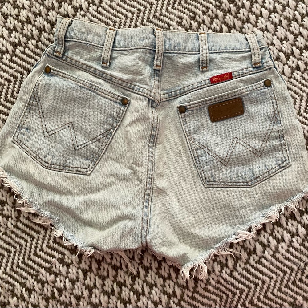 VINTAGE WRANGLER DENIM SHORTS